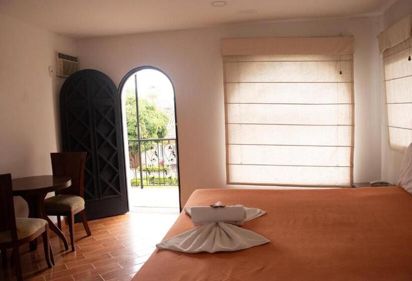 高级大房间, El Castillo Chinauta