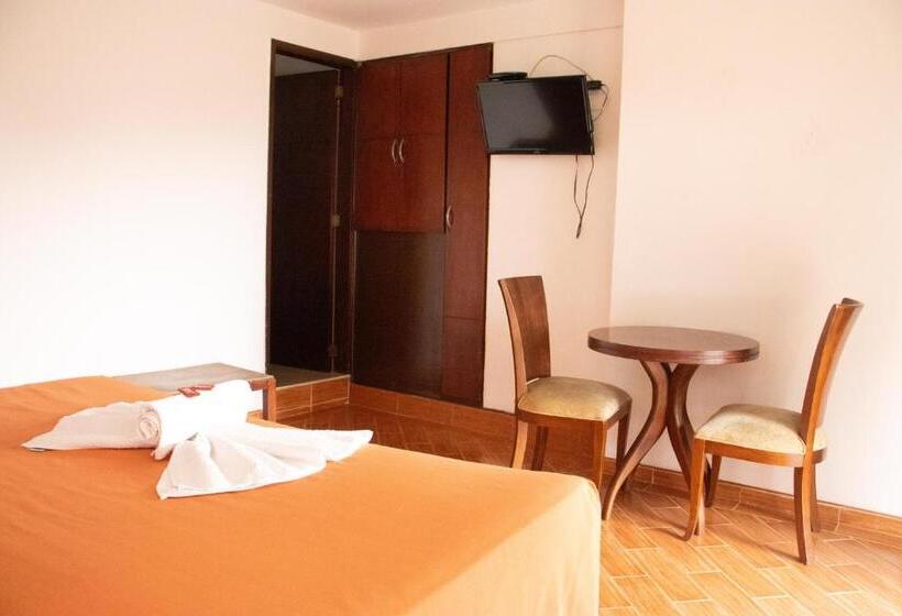 高级大房间, El Castillo Chinauta