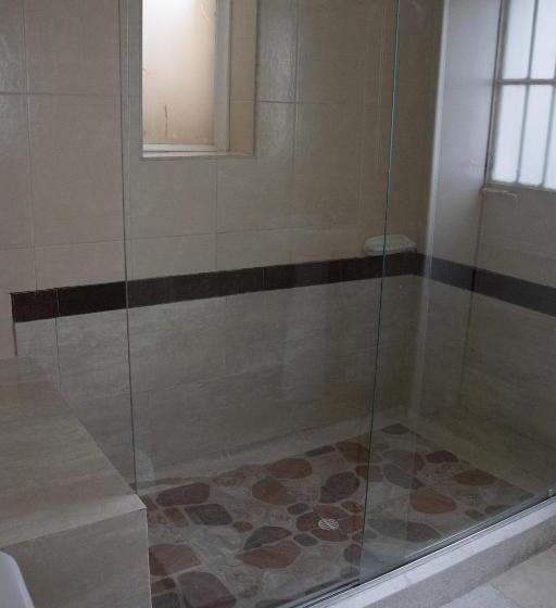 高级大房间, El Castillo Chinauta