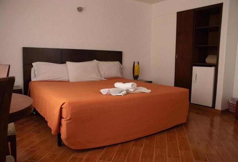 高级大房间, El Castillo Chinauta