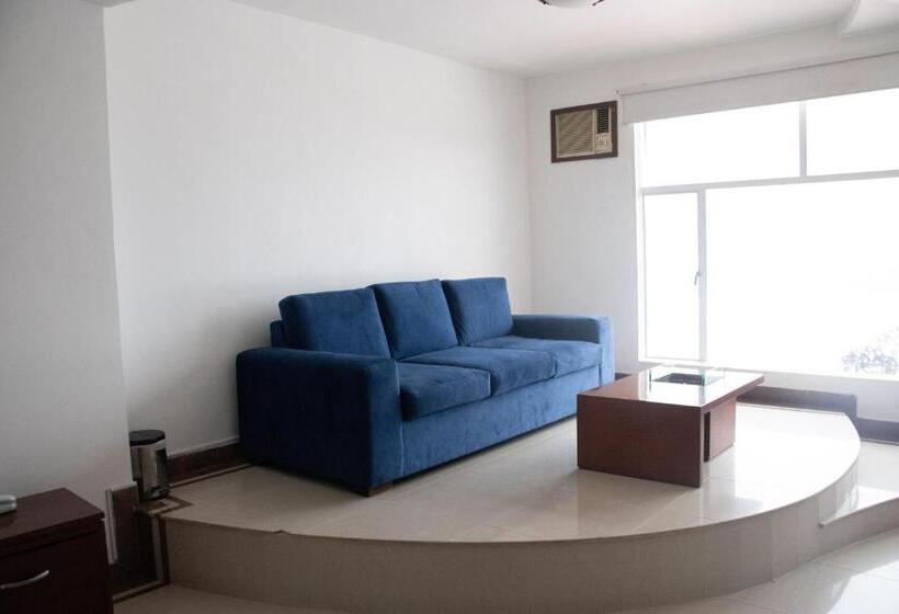 豪华工作室, El Castillo Chinauta