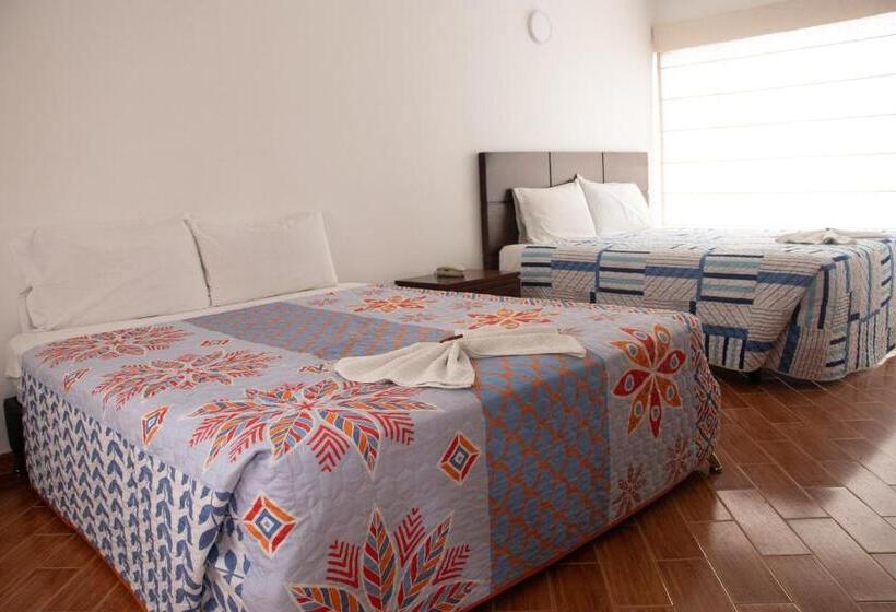 四人标准间, El Castillo Chinauta