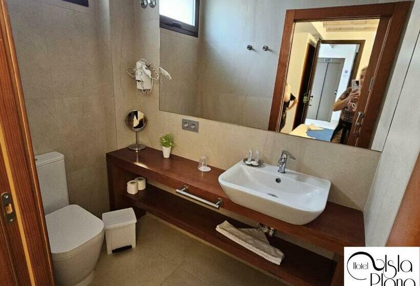 Номер Стандарт, Isla Plana