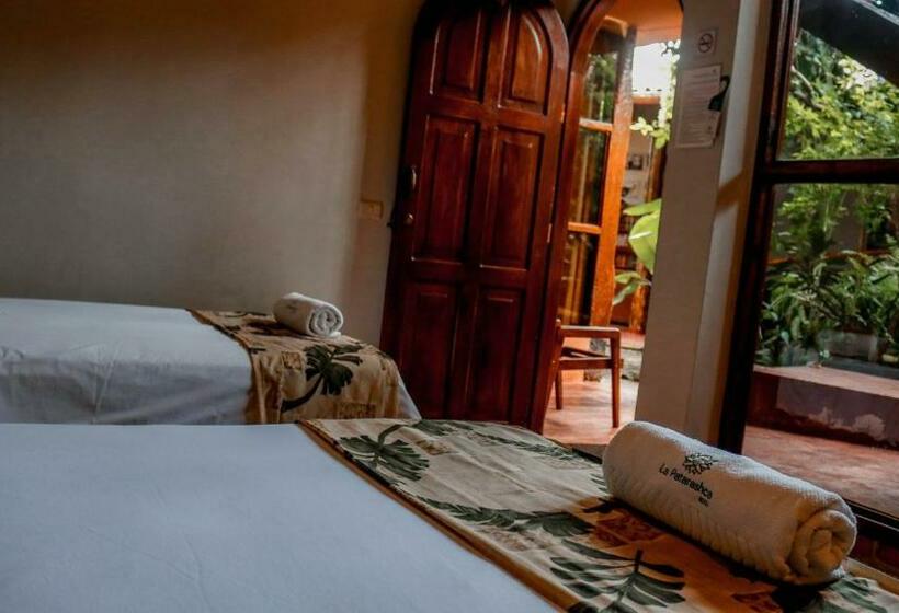 اتاق استاندارد, La Patarashca