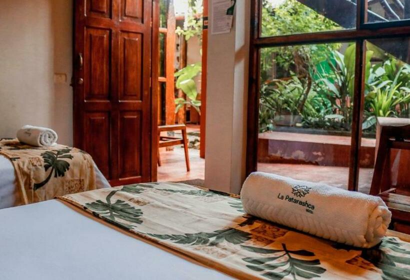 اتاق استاندارد, La Patarashca