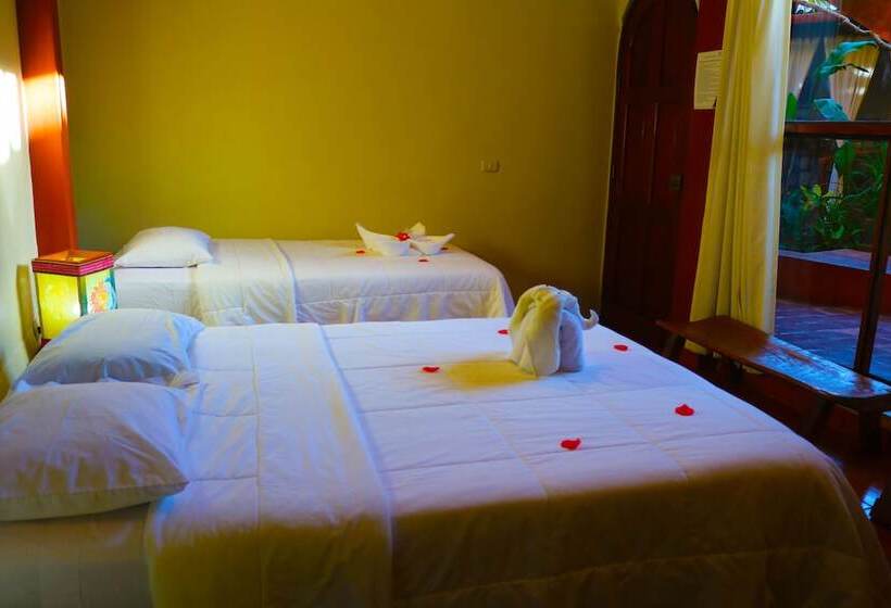 اتاق استاندارد, La Patarashca