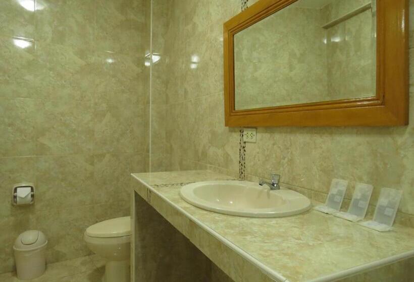 اتاق استاندارد سه نفره, Las Flores