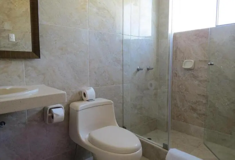 اتاق خانوادگی, Las Flores