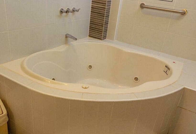 סוויטה, Mochiks