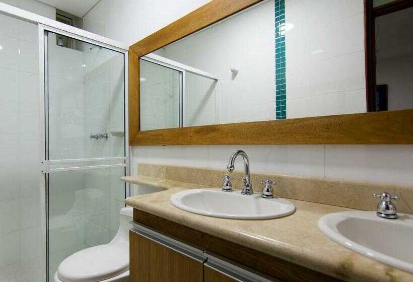 スタンダードルーム, Monarca