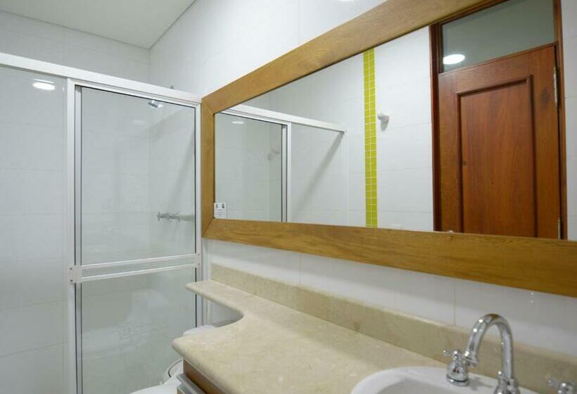 スタンダードルーム, Monarca