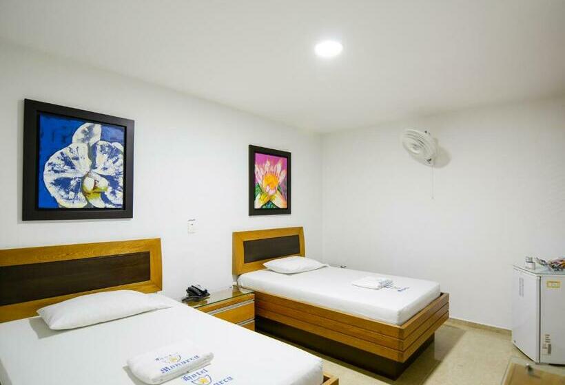 スタンダードルーム, Monarca