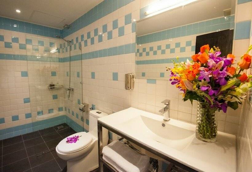 חדר פרמיום עם נוף לבריכה, Villa Silk Road