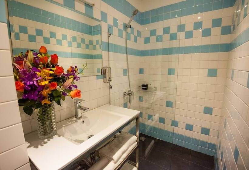 חדר פרמיום עם נוף לבריכה, Villa Silk Road