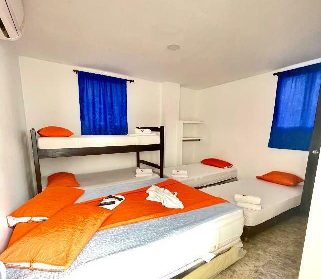 חדר משפחתי, Y Restaurante La Quinta