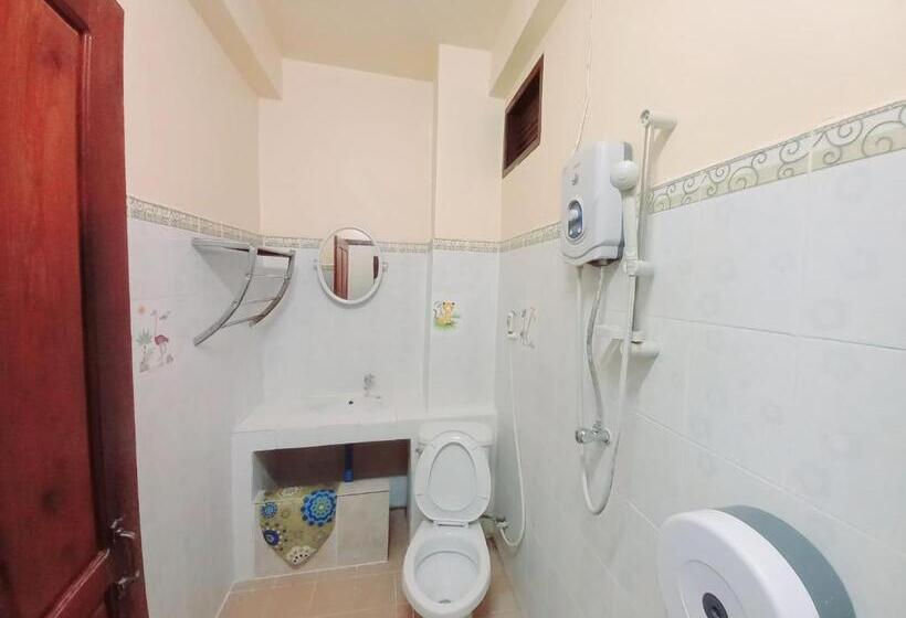 패밀리 룸, Sisavang Mountain View