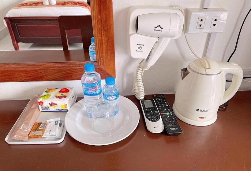 스탠다드 룸 킹사이즈 침대, Sisavang Mountain View