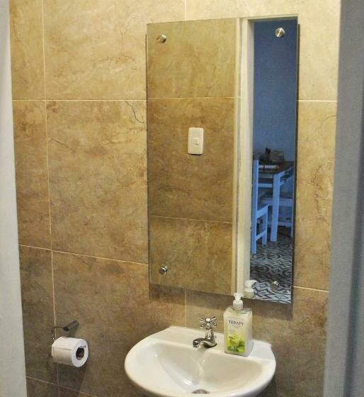 اتاق استاندارد سه تخته با سرویس بهداشتی مشترک, Hostal Españolete