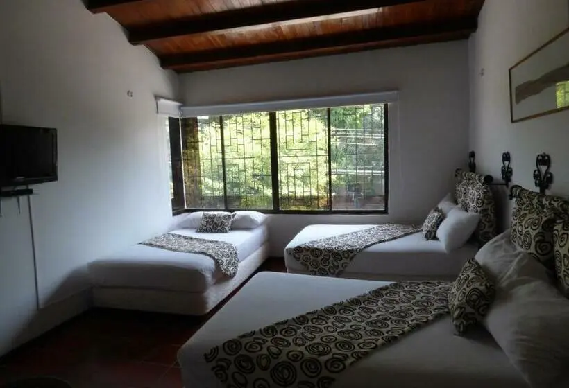 Standard Kolmen Hengen Huone, Hostal Mizare Valledupar