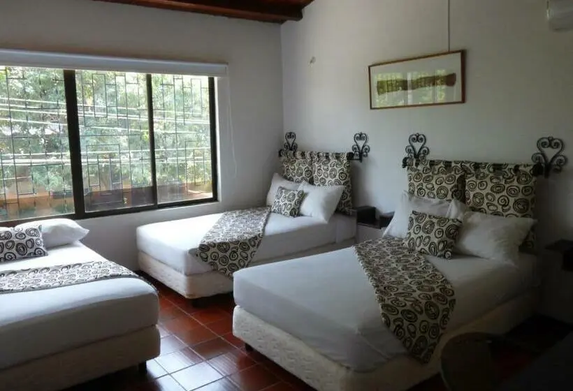 Standard Kolmen Hengen Huone, Hostal Mizare Valledupar