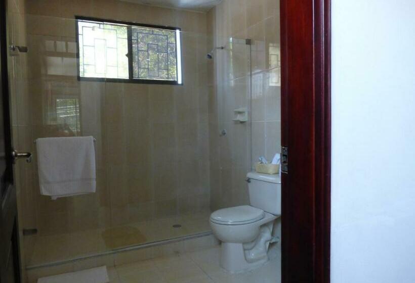 اتاق استاندارد سه نفره, Hostal Mizare Valledupar