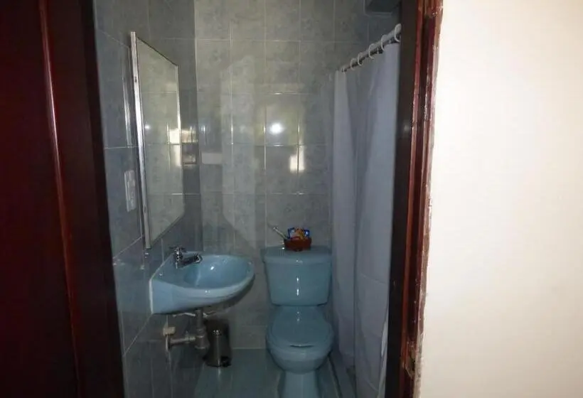 Standard Yhden Hengen Huone, Hostal Mizare Valledupar