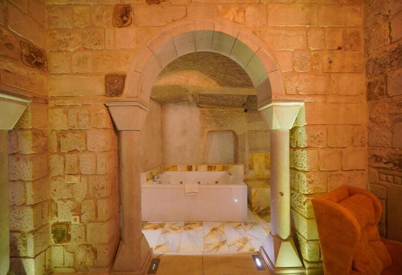Süit, Shoestring Cave House