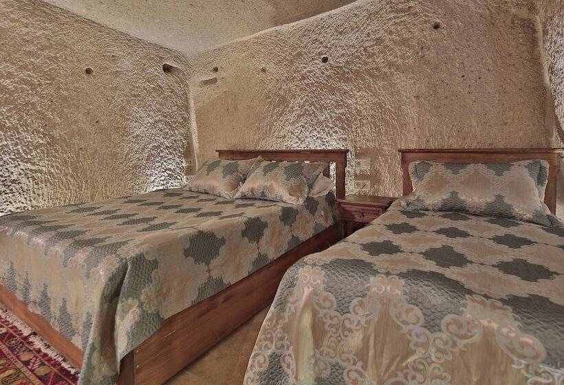 スタンダードルーム, Shoestring Cave House