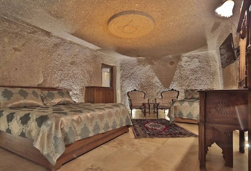 غرفة ديلوكس, Shoestring Cave House