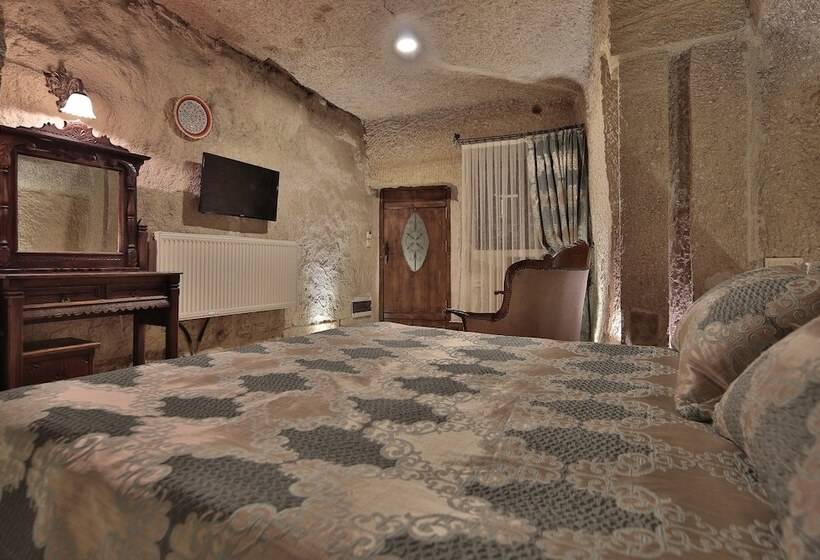 غرفة ديلوكس, Shoestring Cave House