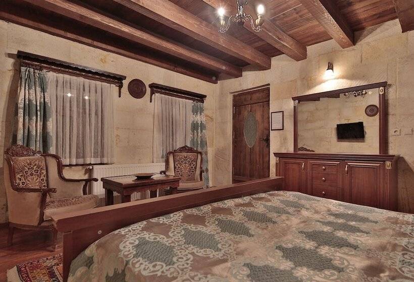 غرفة ديلوكس, Shoestring Cave House