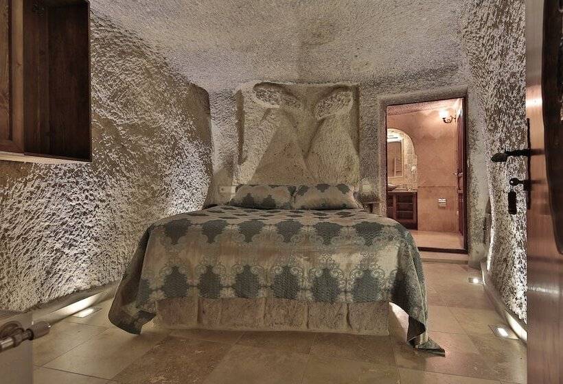 اتاق استاندارد, Shoestring Cave House