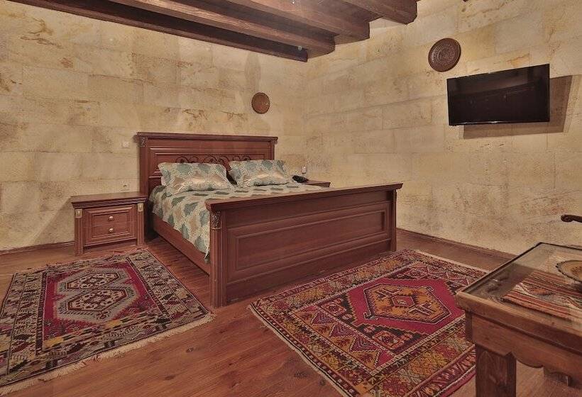 غرفة ديلوكس, Shoestring Cave House