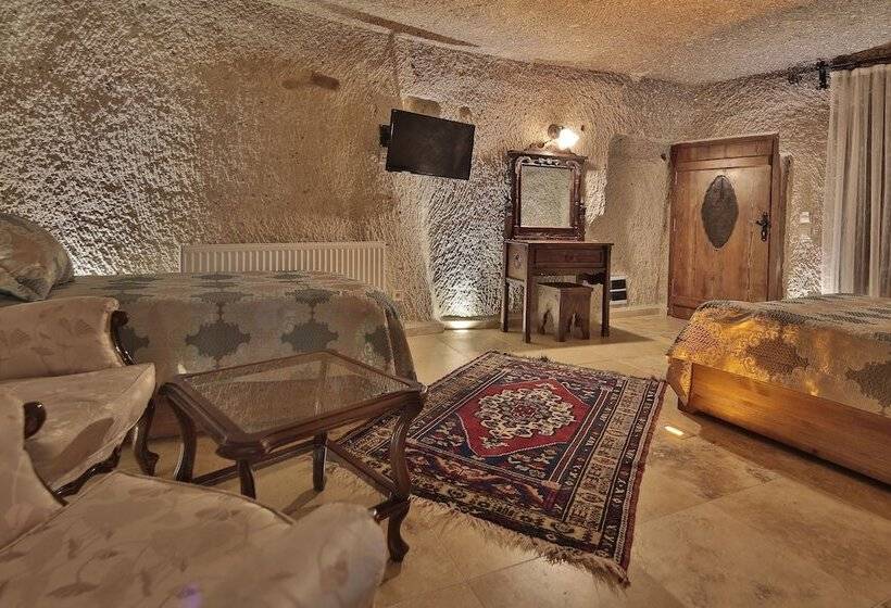 غرفة ديلوكس, Shoestring Cave House