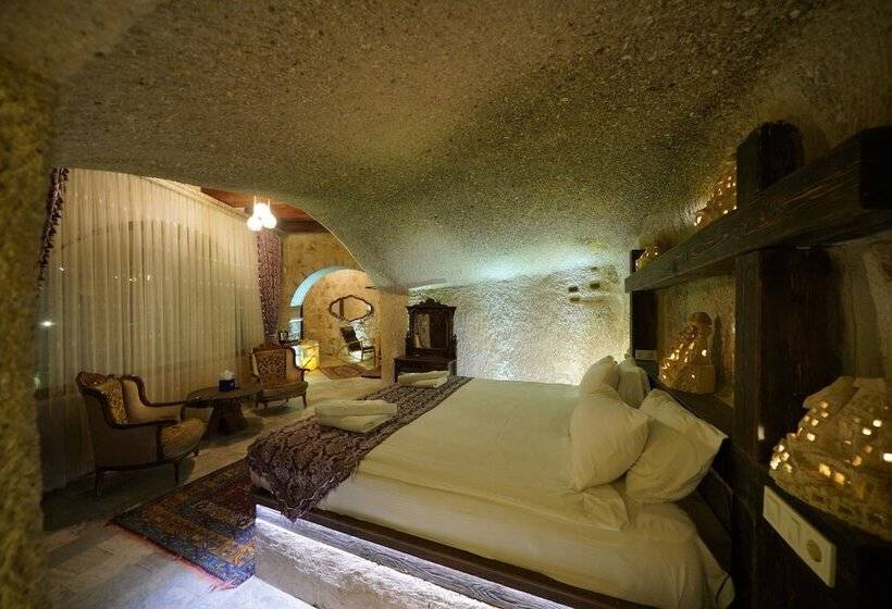 Süit, Shoestring Cave House