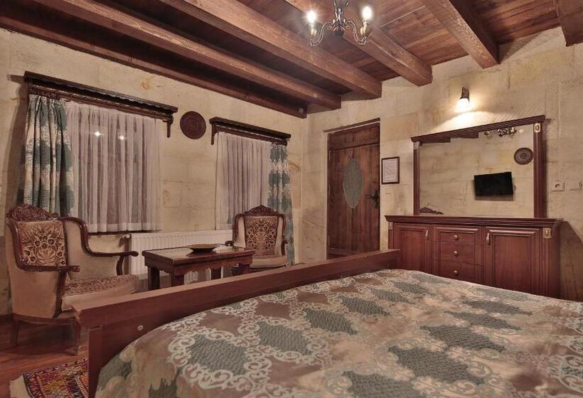 اتاق لوکس, Shoestring Cave House