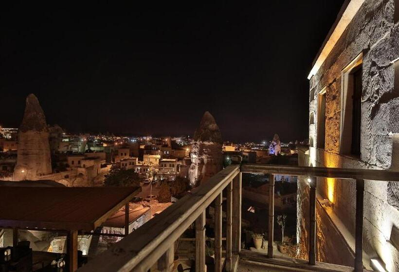 اتاق استاندارد با بالکن, Shoestring Cave House