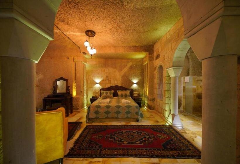 Süit, Shoestring Cave House