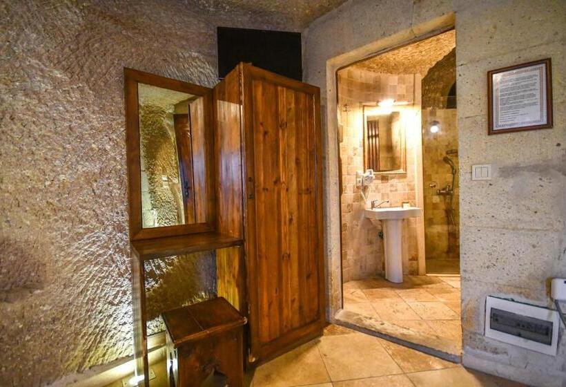 バルコニー付きスタンダードルーム, Shoestring Cave House