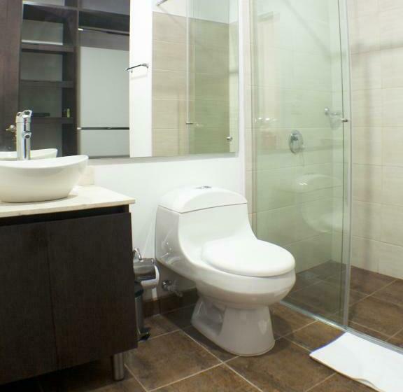 Полулюкс, Cinco Monteria