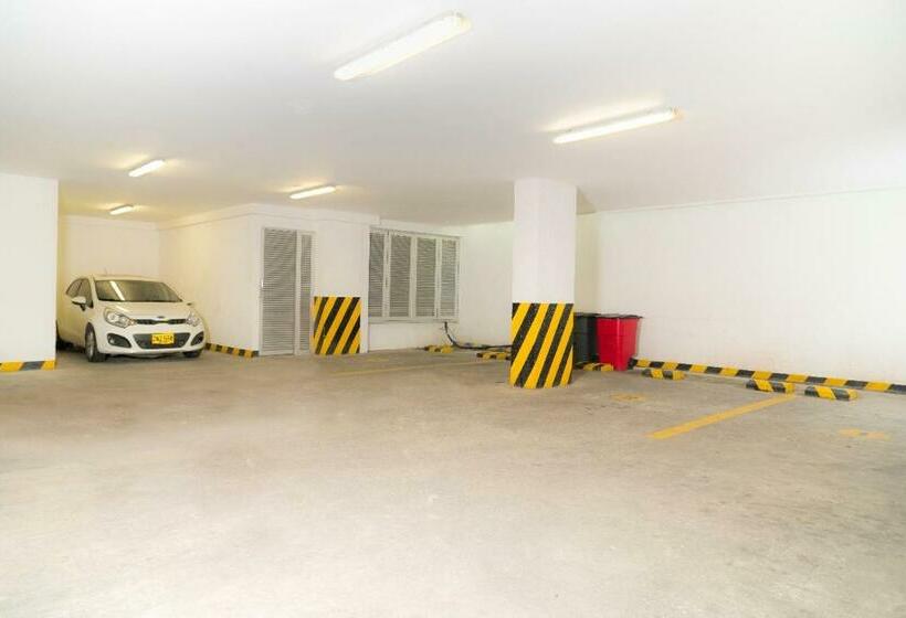 Полулюкс, Cinco Monteria