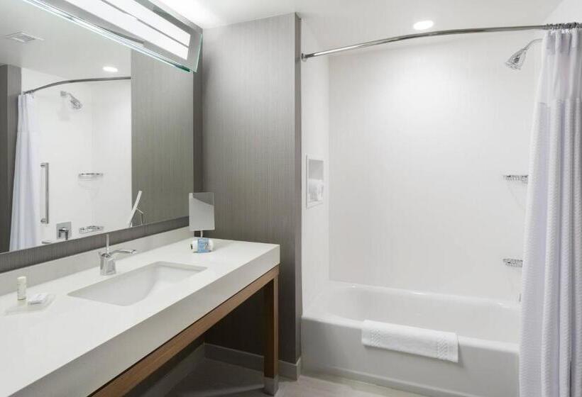 标准间, Courtyard By Marriott Ruston