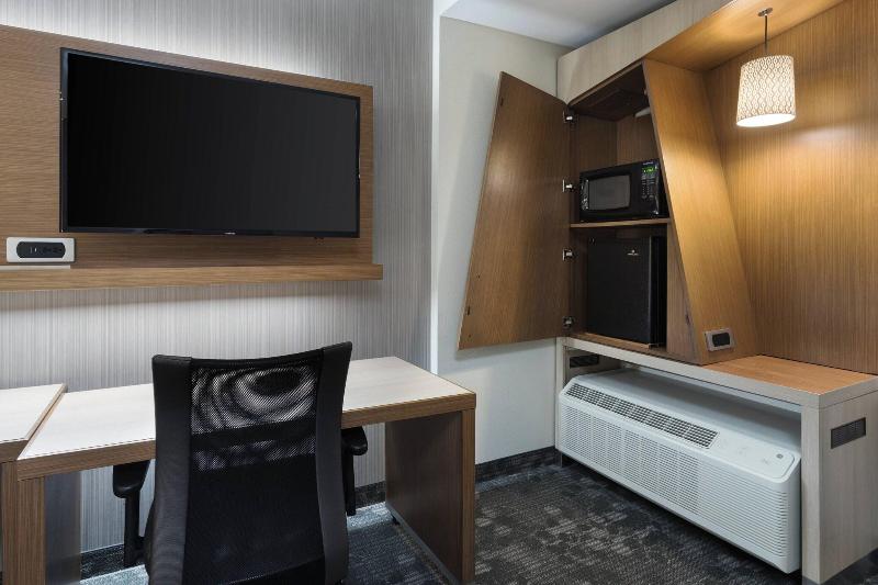 带大床的标准间, Courtyard By Marriott Ruston