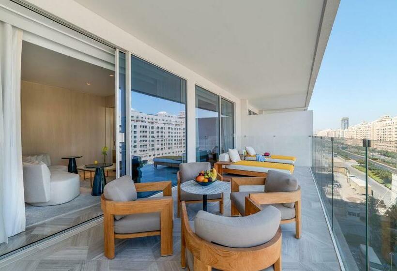 Полулюкс Вид на Город, Five Palm Jumeirah Dubai