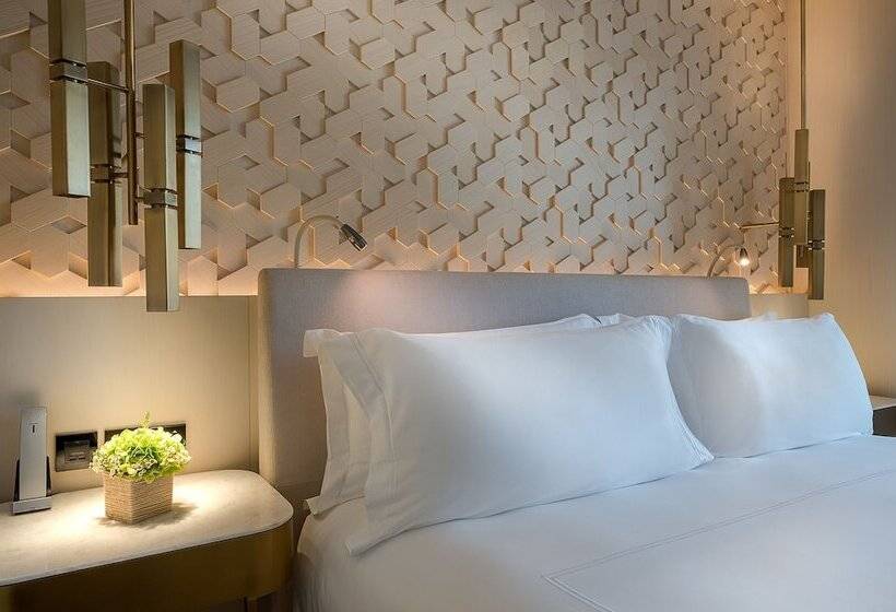 Полулюкс Вид на Море, Five Palm Jumeirah Dubai