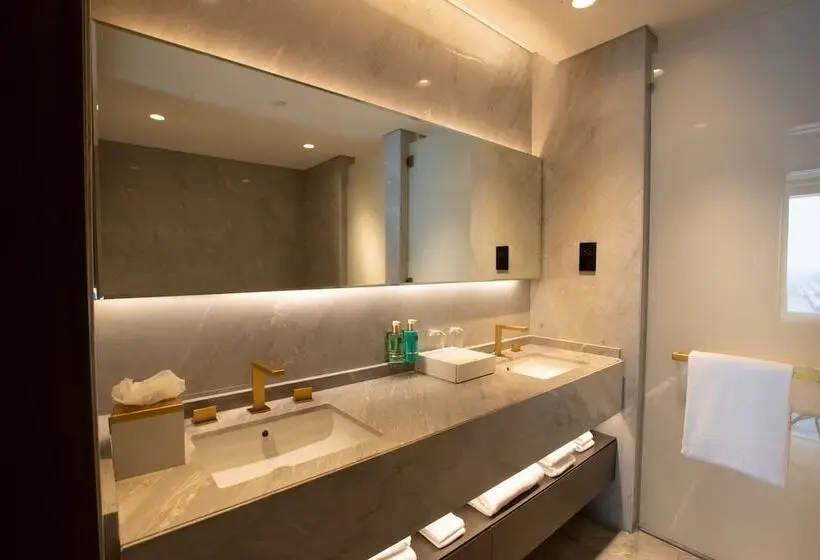آپارتمان 2 خوابه با چشم‌انداز دریا, Five Palm Jumeirah Dubai