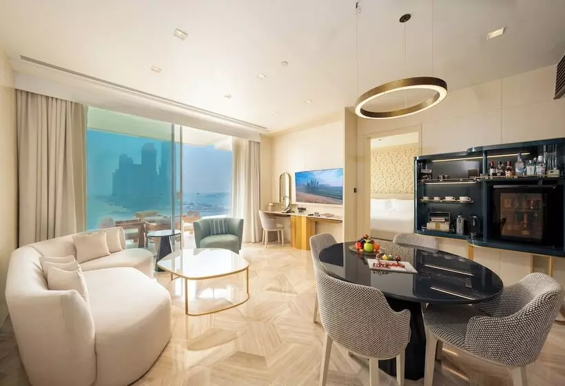 سوییت لوکس, Five Palm Jumeirah Dubai