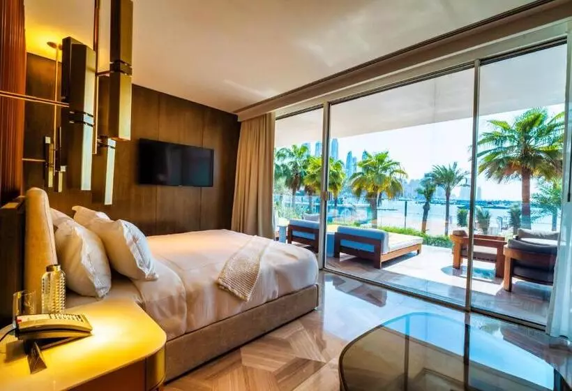 5 Bedroom Villa