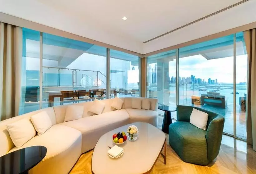 Penthouse Room