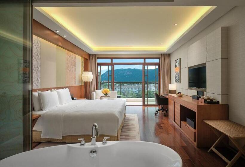 اتاق استاندارد با تخت بزرگ, Hualuxe Hotels & Resorts Kunming, An Ihg